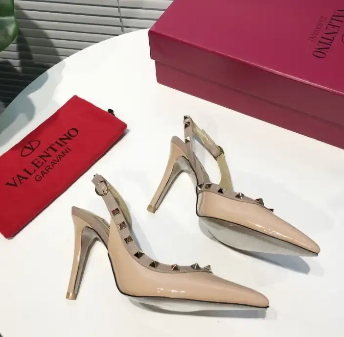 hype Valentino High Heels