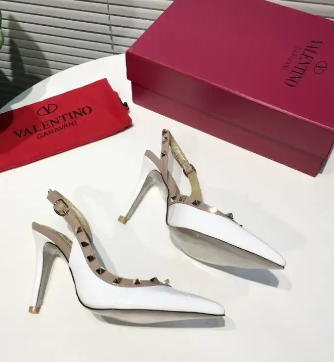 hype Valentino High Heels