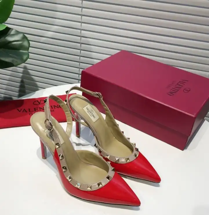 hype Valentino High Heels