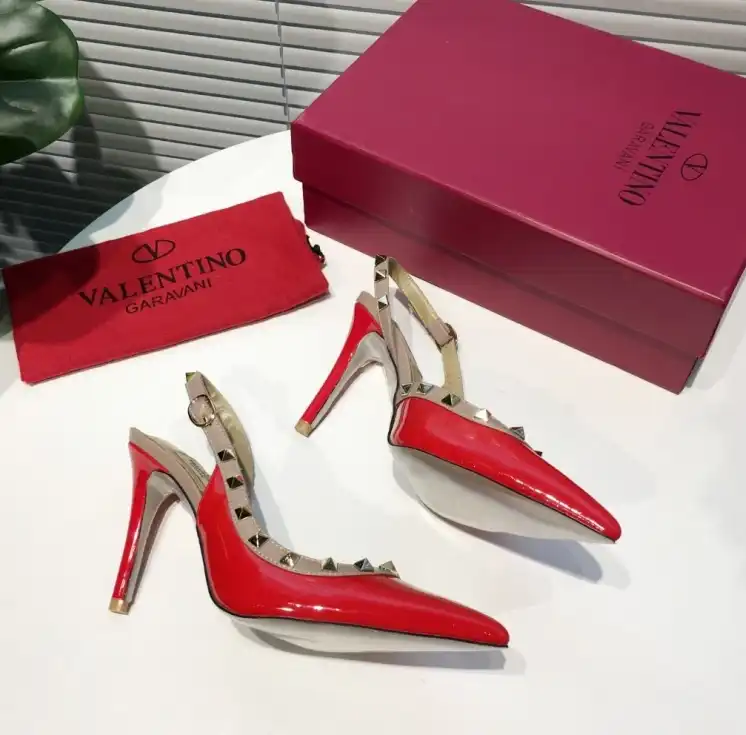 hype Valentino High Heels