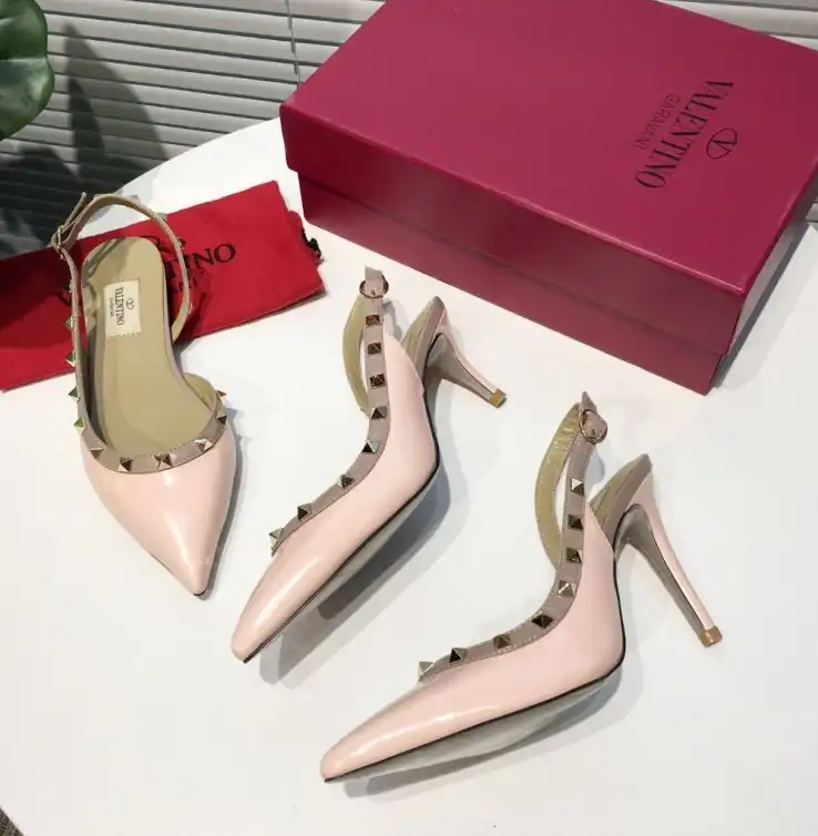 hype Valentino High Heels