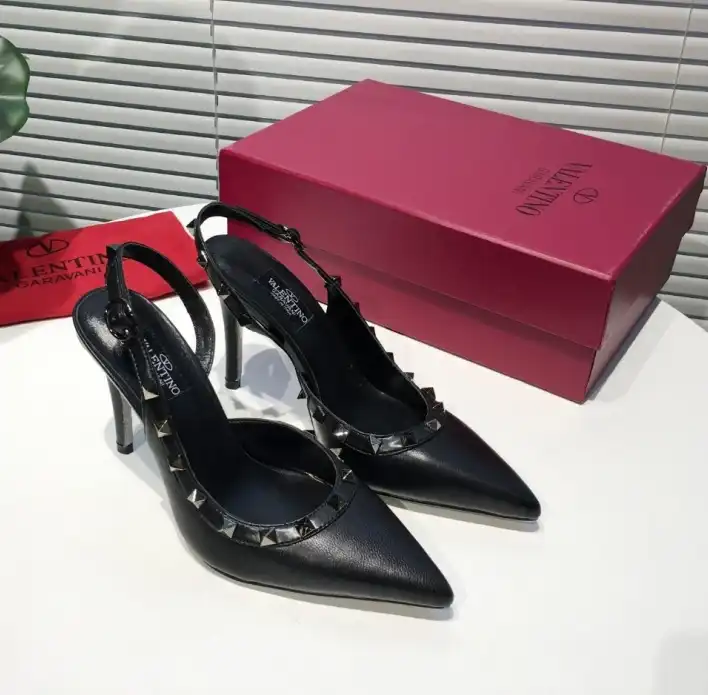 hype Valentino High Heels