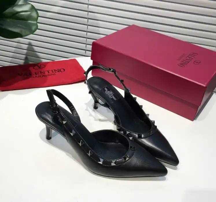 hype Valentino High Heels