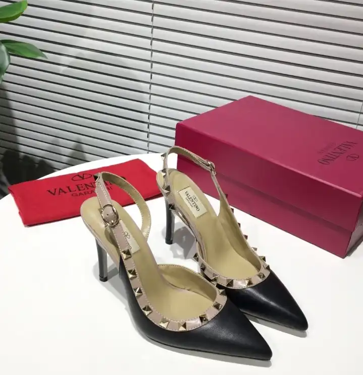 hype Valentino High Heels