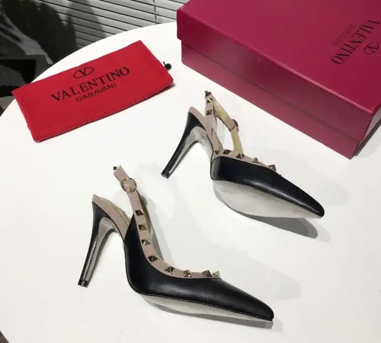 hype Valentino High Heels