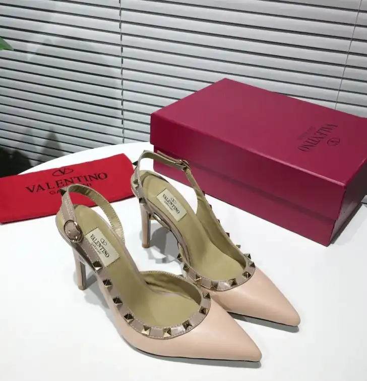 hype Valentino High Heels