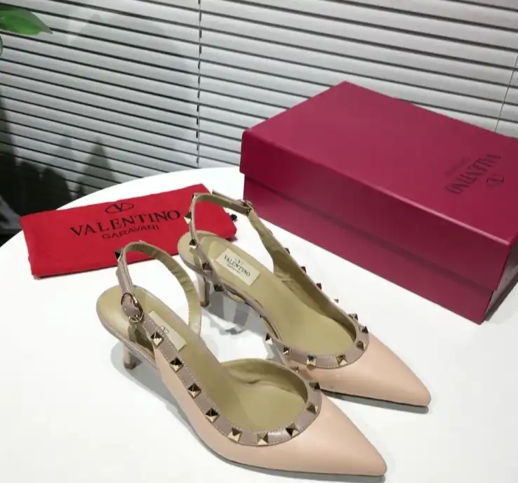 hype Valentino High Heels