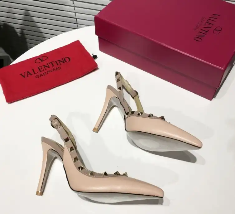 hype Valentino High Heels