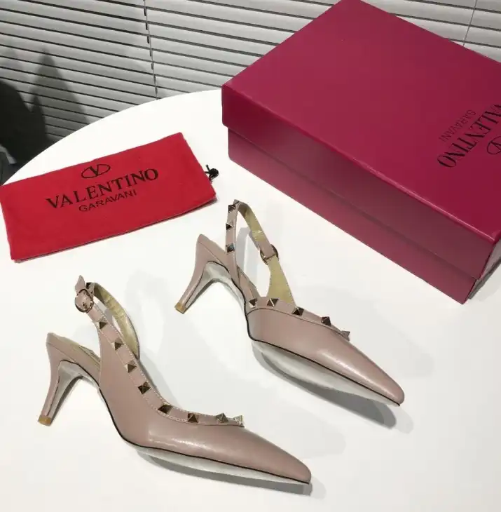 hype Valentino High Heels