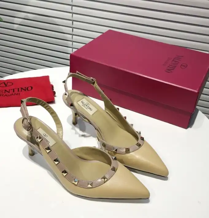 hype Valentino High Heels