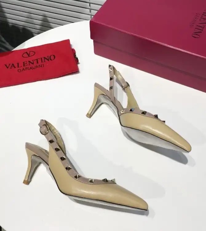 hype Valentino High Heels