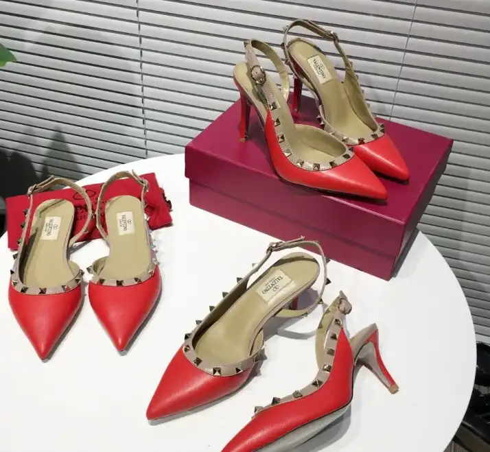 hype Valentino High Heels