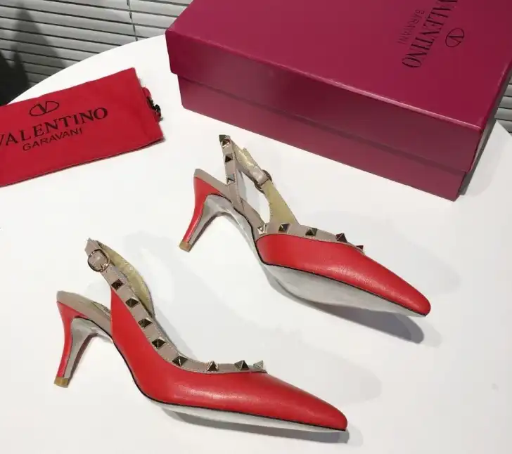 hype Valentino High Heels