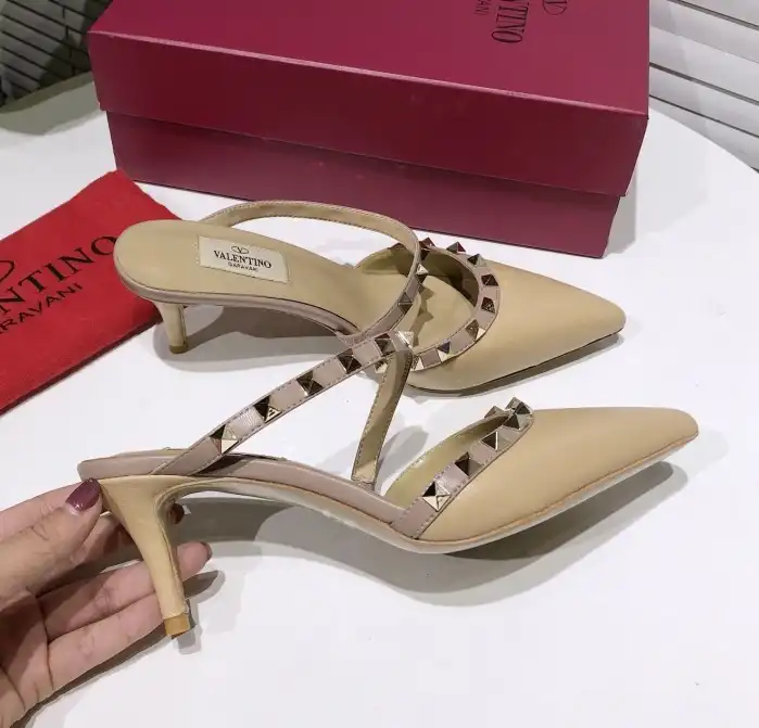 hype Valentino High Heels