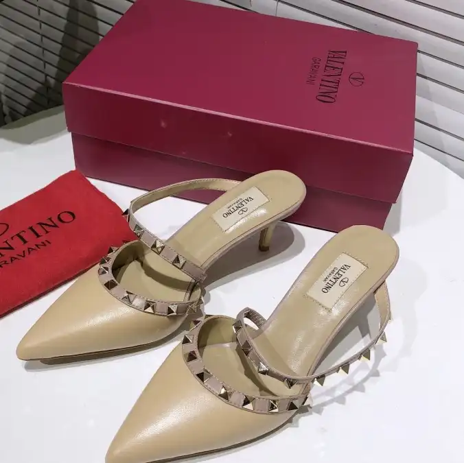 hype Valentino High Heels