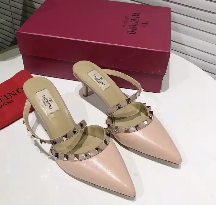 hype Valentino High Heels