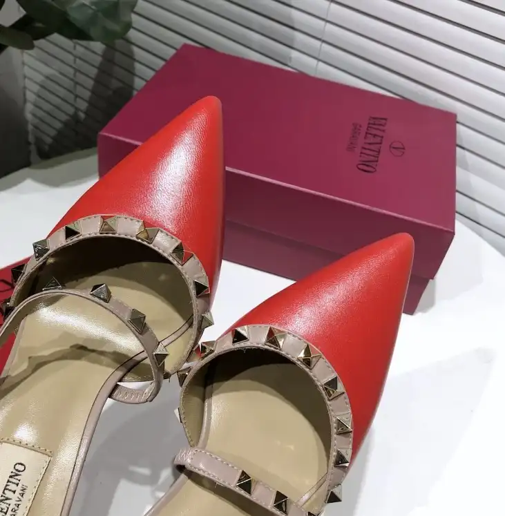 hype Valentino High Heels