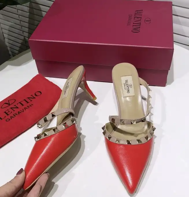 hype Valentino High Heels