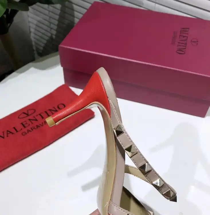 hype Valentino High Heels