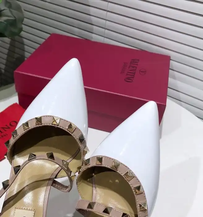 hype Valentino High Heels