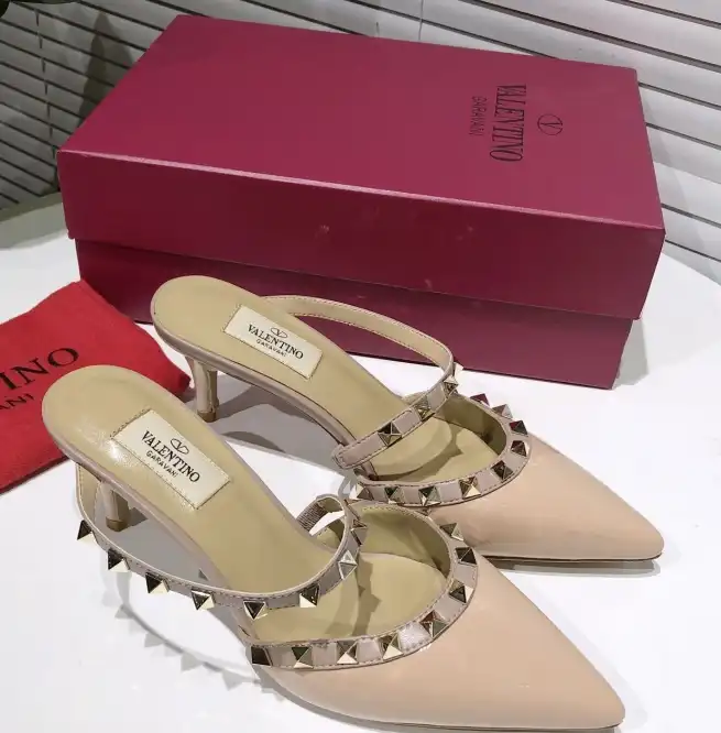 hype Valentino High Heels