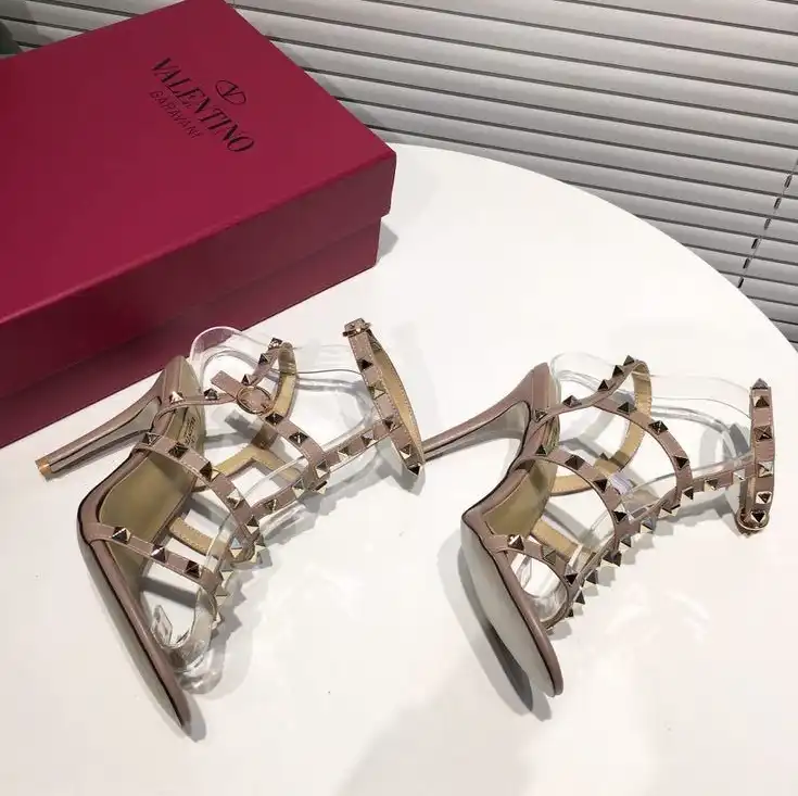 hype Valentino High Heels