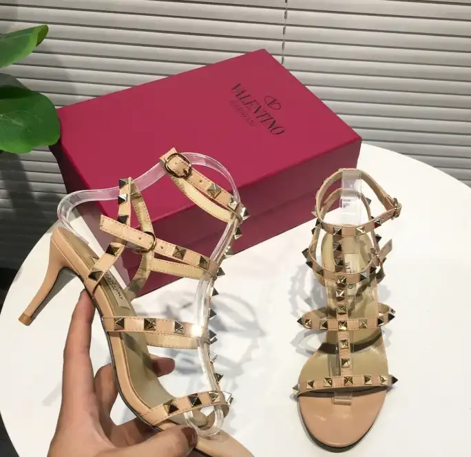 hype Valentino High Heels