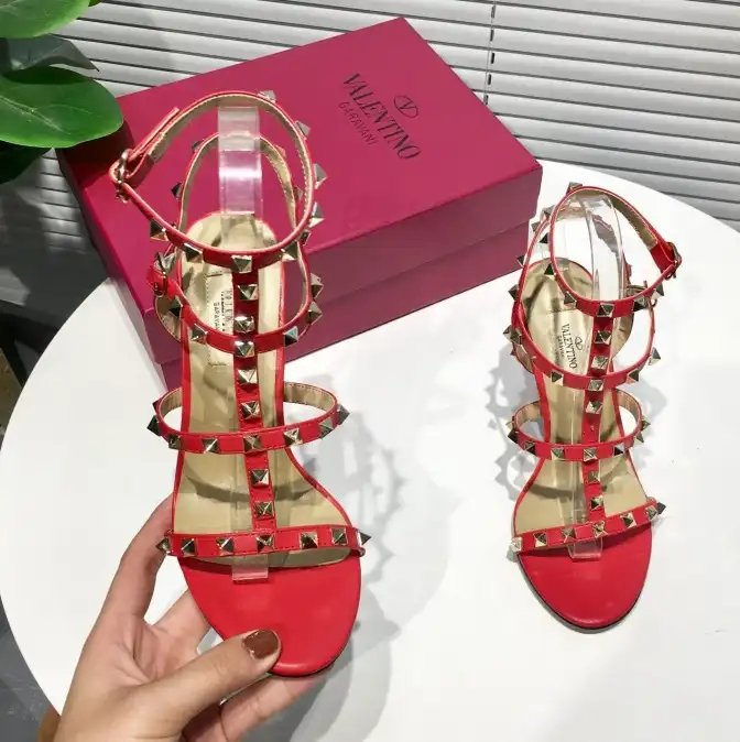 hype Valentino High Heels