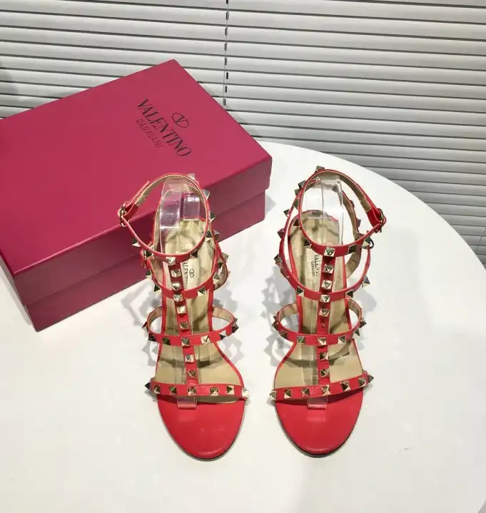 hype Valentino High Heels