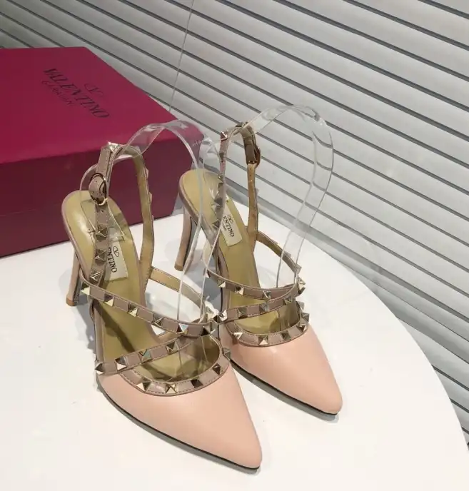 hype Valentino High Heels