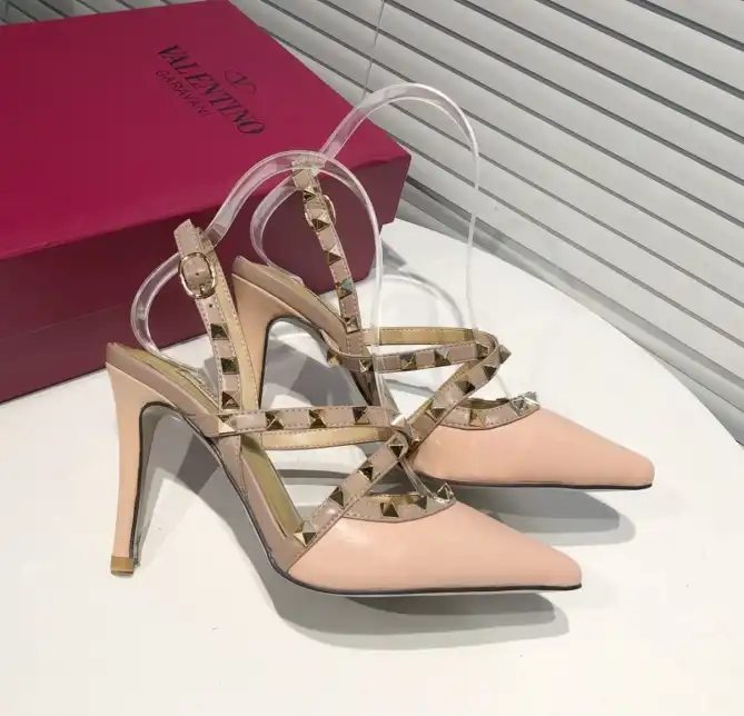 hype Valentino High Heels