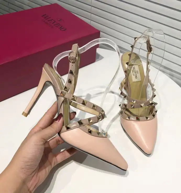 hype Valentino High Heels