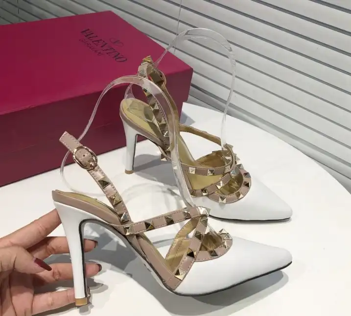 hype Valentino High Heels