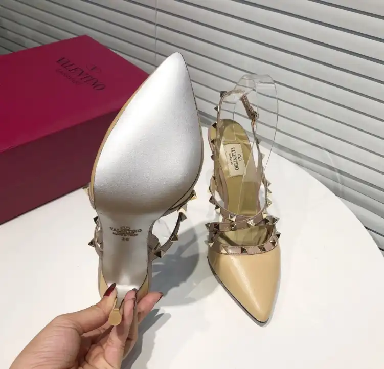 hype Valentino High Heels