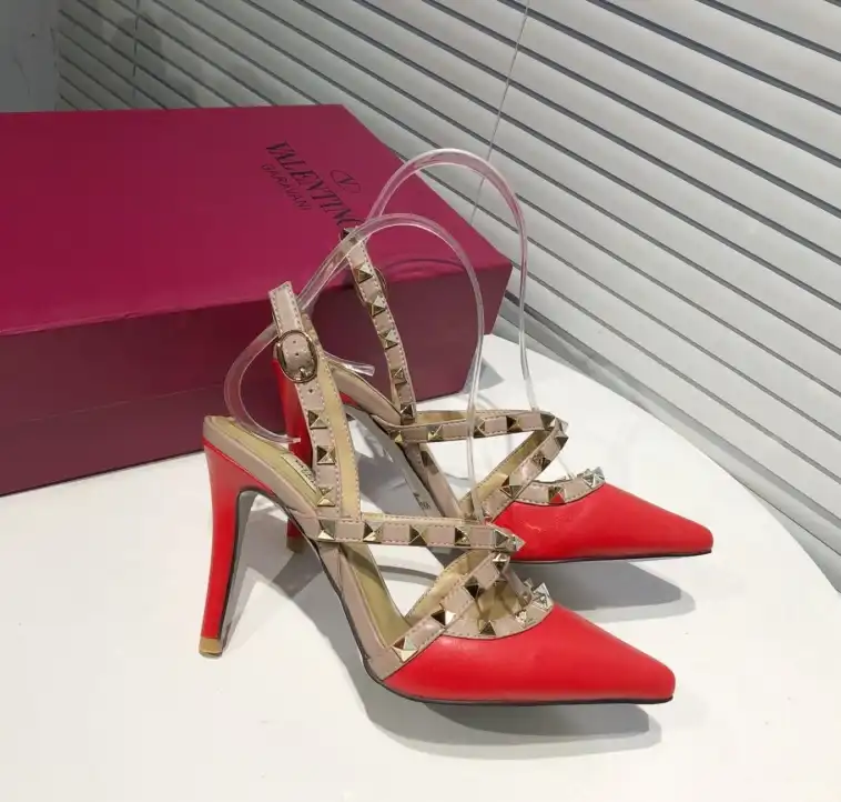 hype Valentino High Heels