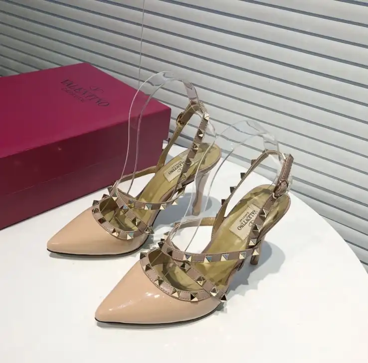 hype Valentino High Heels