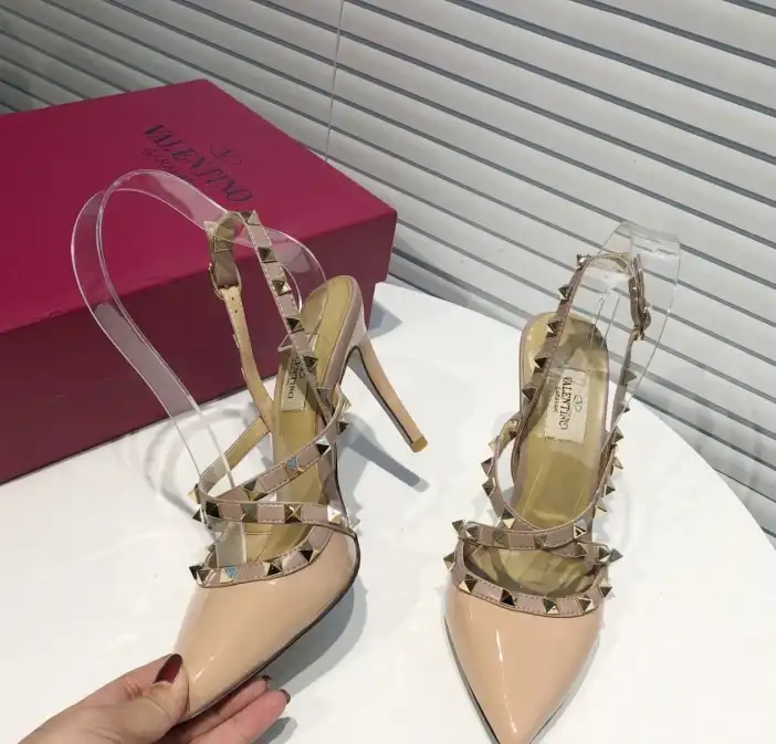 hype Valentino High Heels