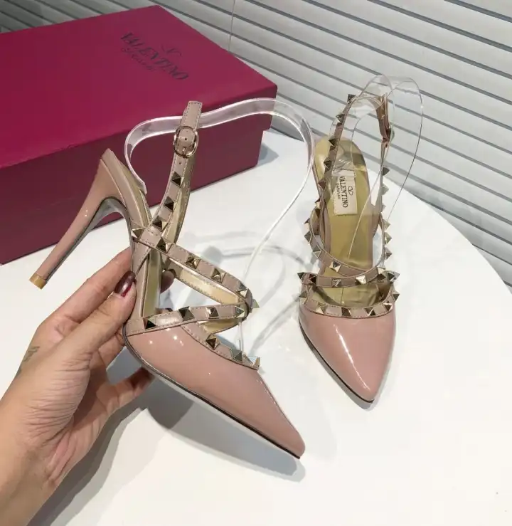 hype Valentino High Heels