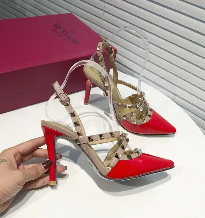 hype Valentino High Heels