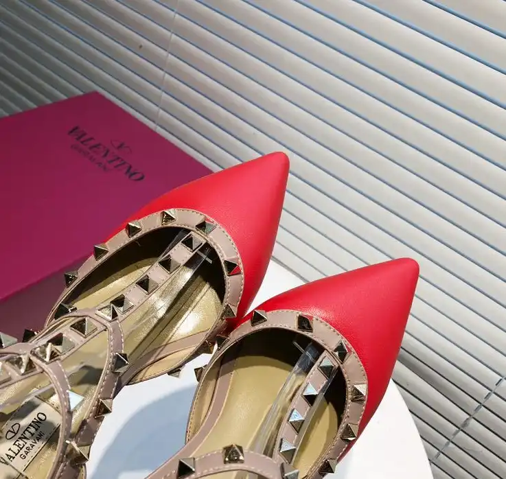 hype Valentino High Heels