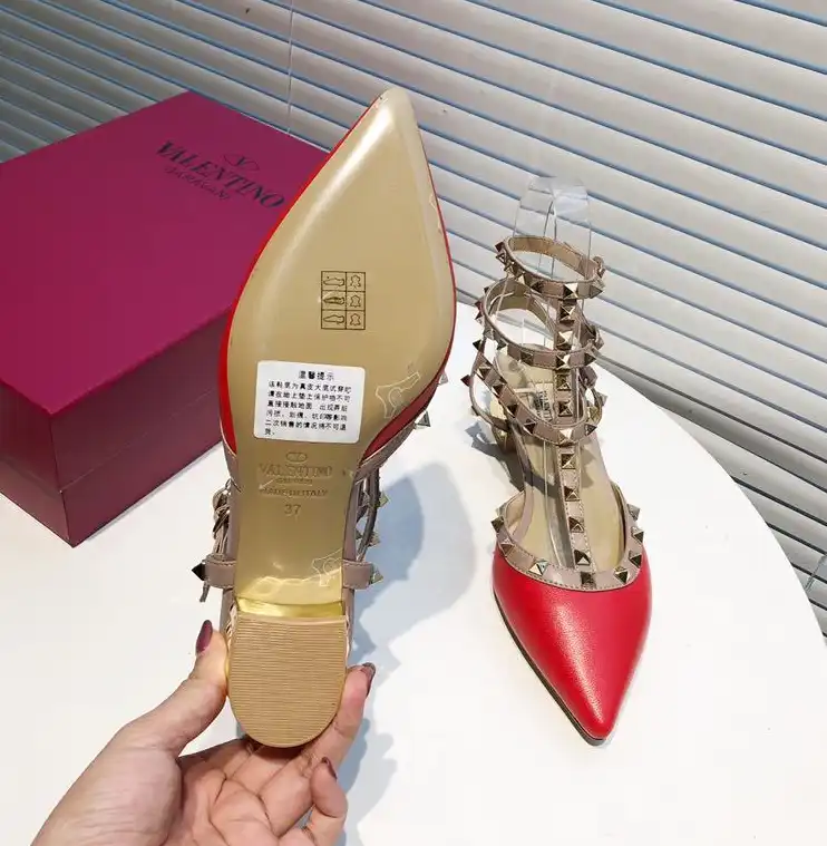 hype Valentino High Heels