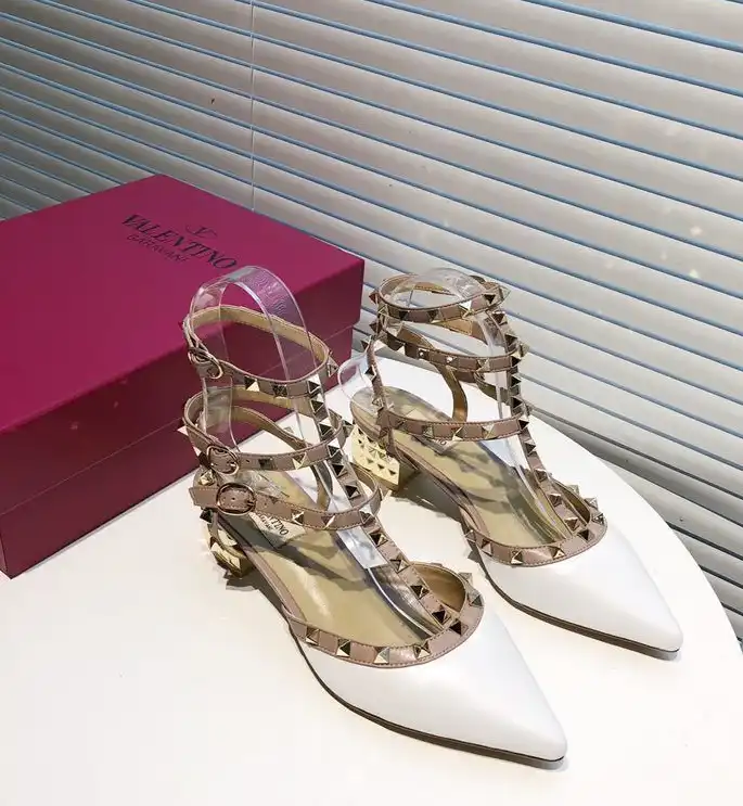 hype Valentino High Heels