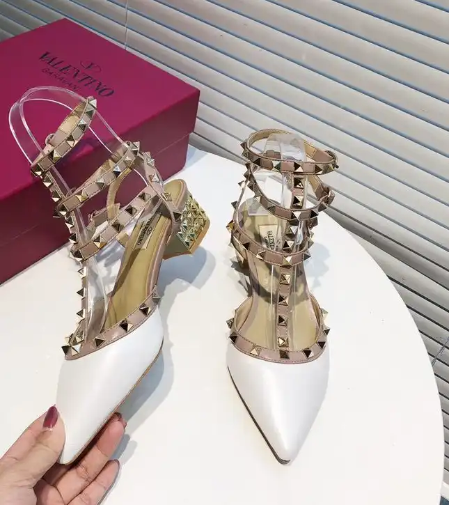 hype Valentino High Heels