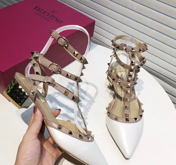 hype Valentino High Heels