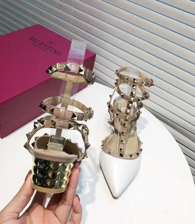 hype Valentino High Heels