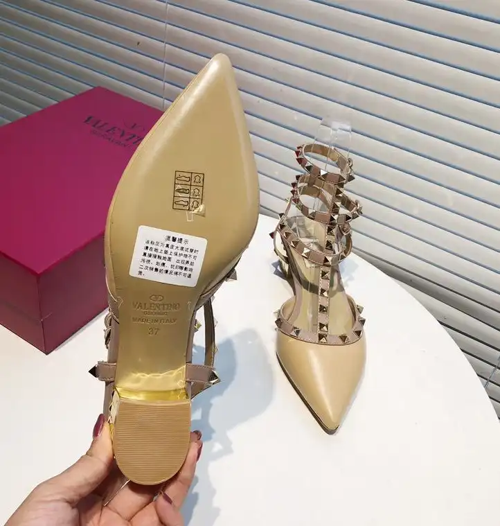 hype Valentino High Heels