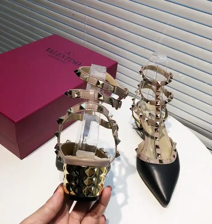 hype Valentino High Heels