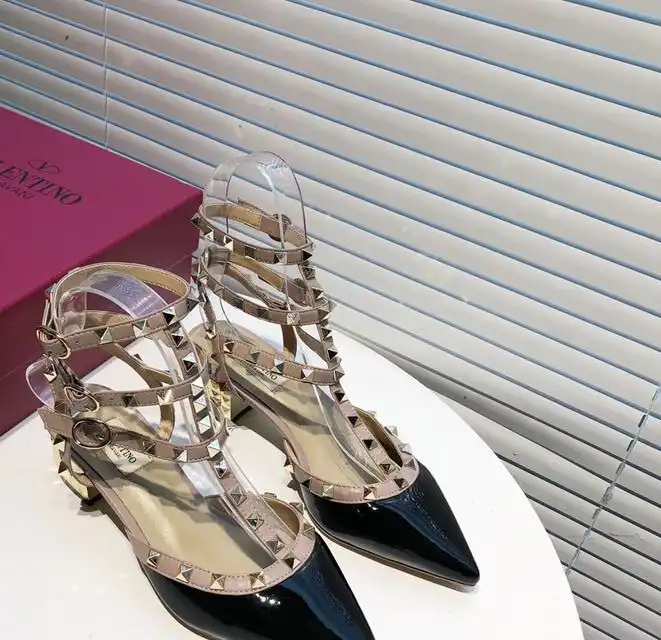 hype Valentino High Heels