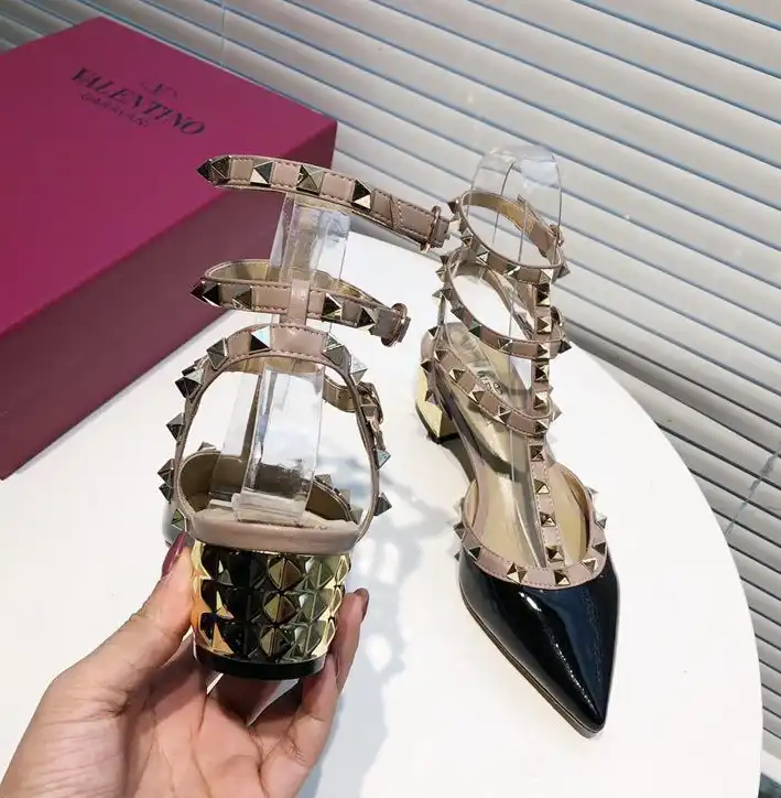 hype Valentino High Heels