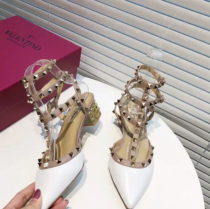 hype Valentino High Heels